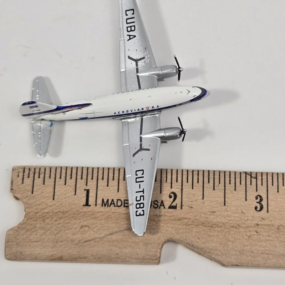 Aerovias Q S.A. CU-T583 Vintage Propeller Scale Model Plane
